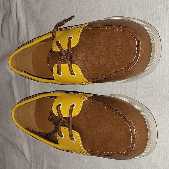 Club Room Boat Shoes - Picture 2 of 5